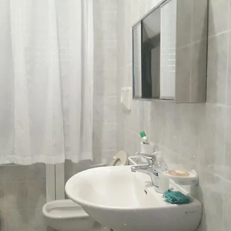 Ava Apartment *